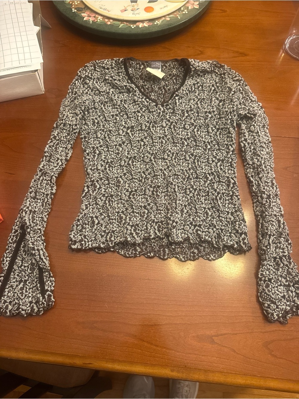 Hanky Panky Black and White Long Sleeve Lace V-Neck Top